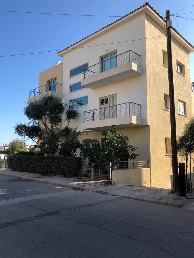 Kerynia Apartments Пафос Экстерьер фото